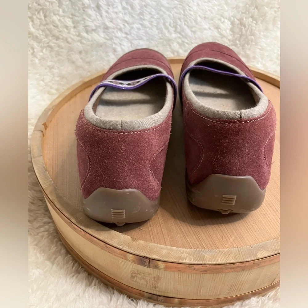 EUC Lands End Womens Terrain Lodge Leather Slip On Mary Jane Size 8B